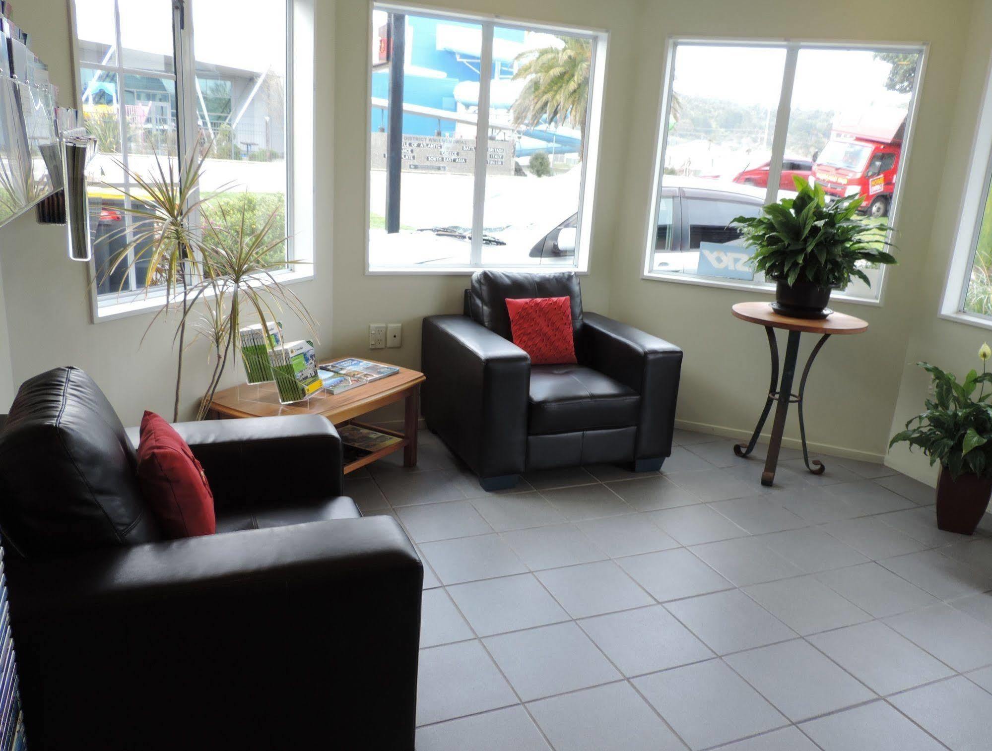 Asure Gables Motor Lodge Greymouth Bagian luar foto